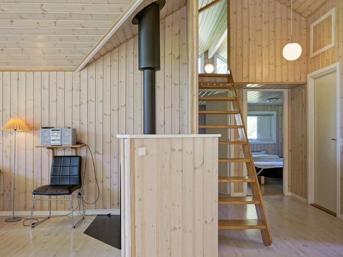 12 Person Holiday Home In Aakirkeby Vester Somarken Exteriör bild